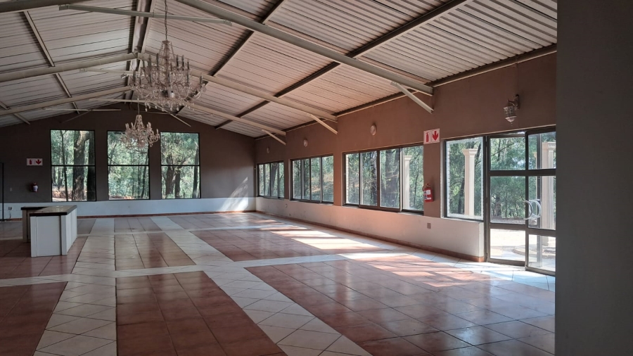 To Let commercial Property for Rent in Doornkloof Gauteng
