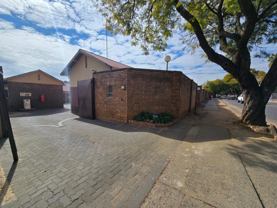 To Let commercial Property for Rent in Villieria Gauteng