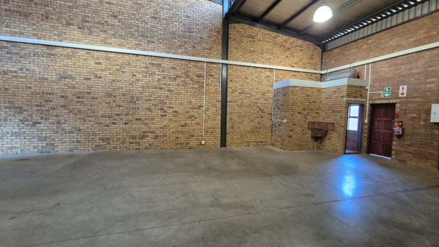 To Let commercial Property for Rent in N4 Gateway Industrial Park Gauteng