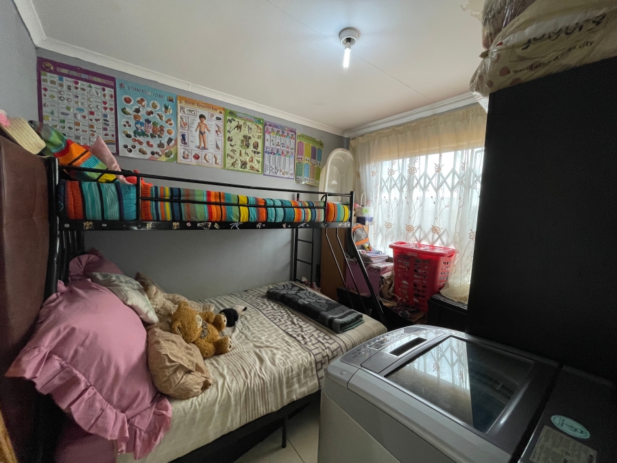 2 Bedroom Property for Sale in Protea Glen Gauteng