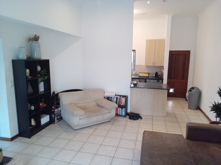 To Let 2 Bedroom Property for Rent in Paulshof Gauteng