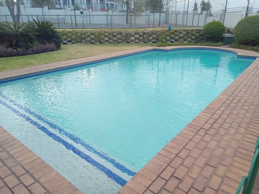 To Let 2 Bedroom Property for Rent in Paulshof Gauteng