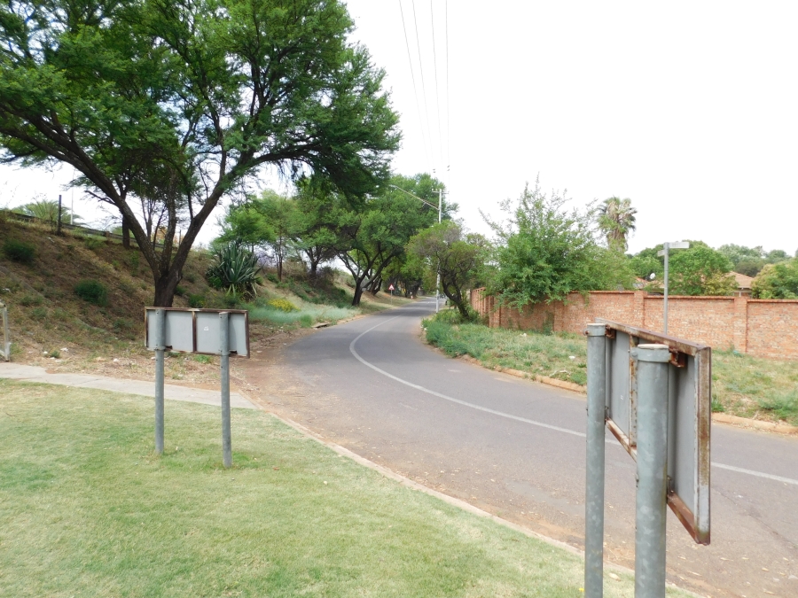 0 Bedroom Property for Sale in Queenswood Gauteng