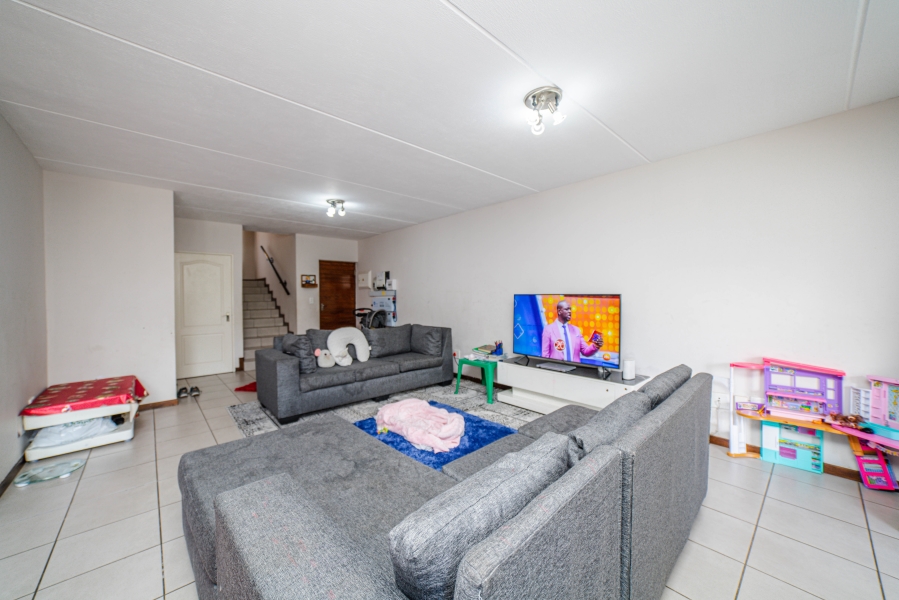 To Let 3 Bedroom Property for Rent in Fourways Gauteng