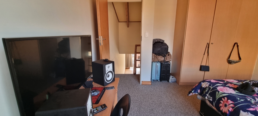 1 Bedroom Property for Sale in Hatfield Gauteng