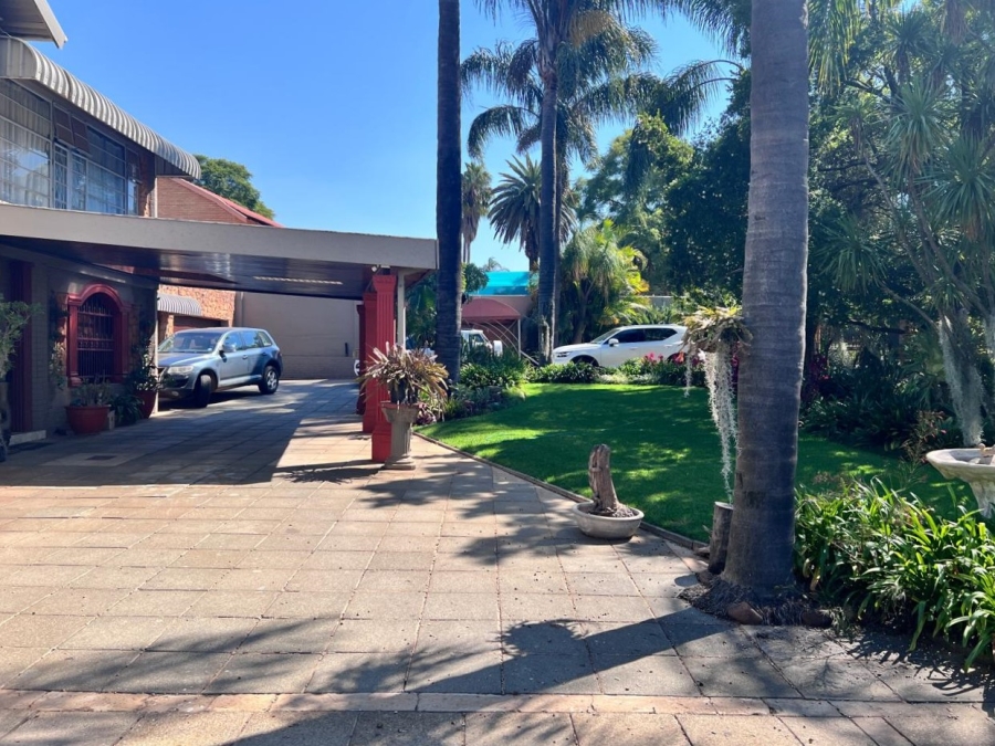 6 Bedroom Property for Sale in Hazelwood Gauteng