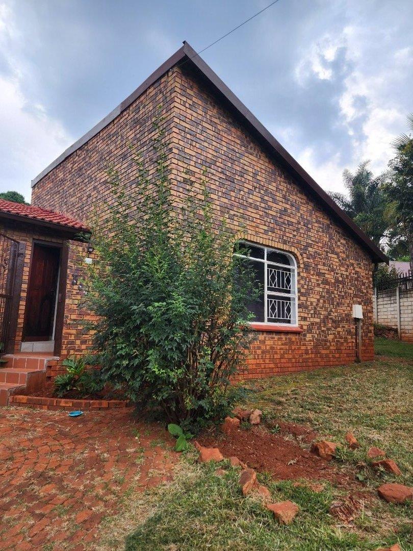 To Let 3 Bedroom Property for Rent in Roodekrans Gauteng