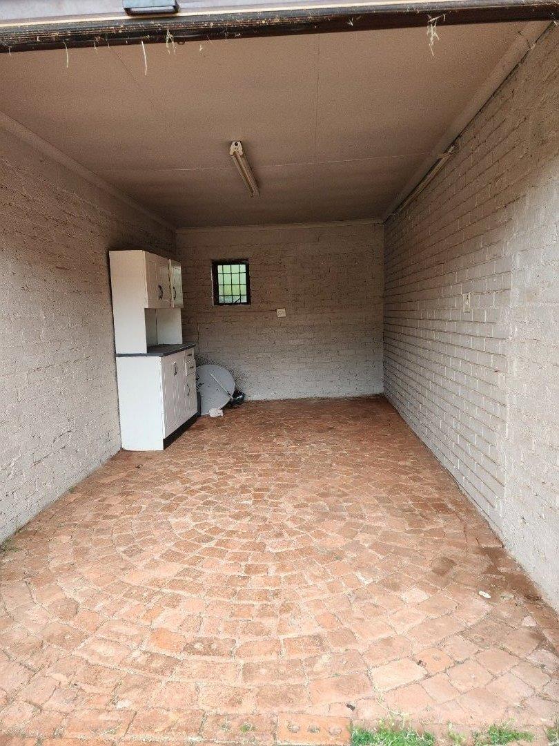 To Let 3 Bedroom Property for Rent in Roodekrans Gauteng