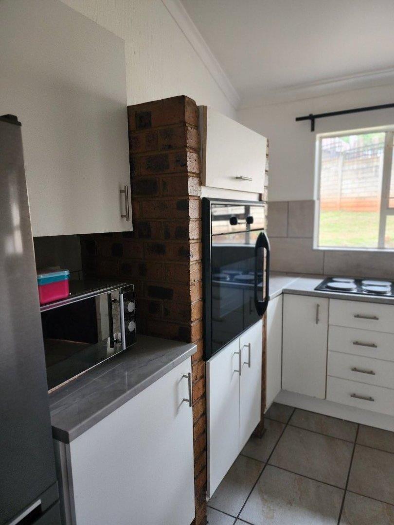 To Let 3 Bedroom Property for Rent in Roodekrans Gauteng