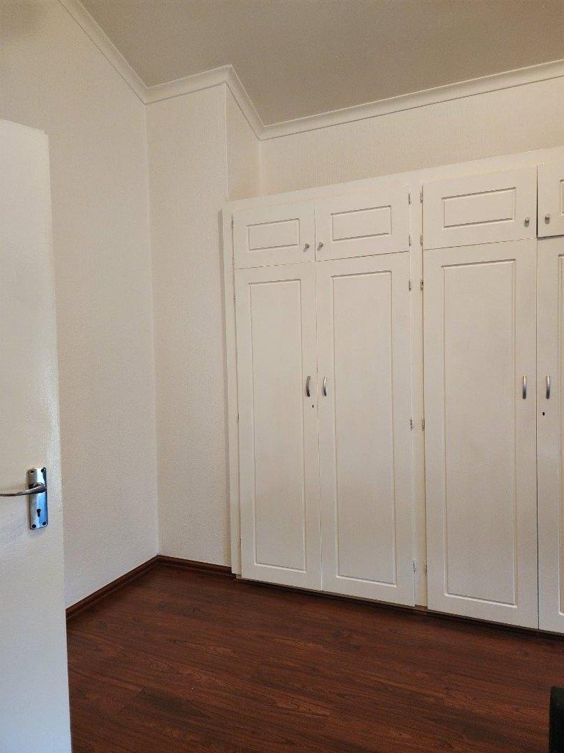 To Let 3 Bedroom Property for Rent in Roodekrans Gauteng