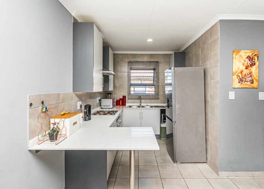2 Bedroom Property for Sale in Groblerpark Gauteng