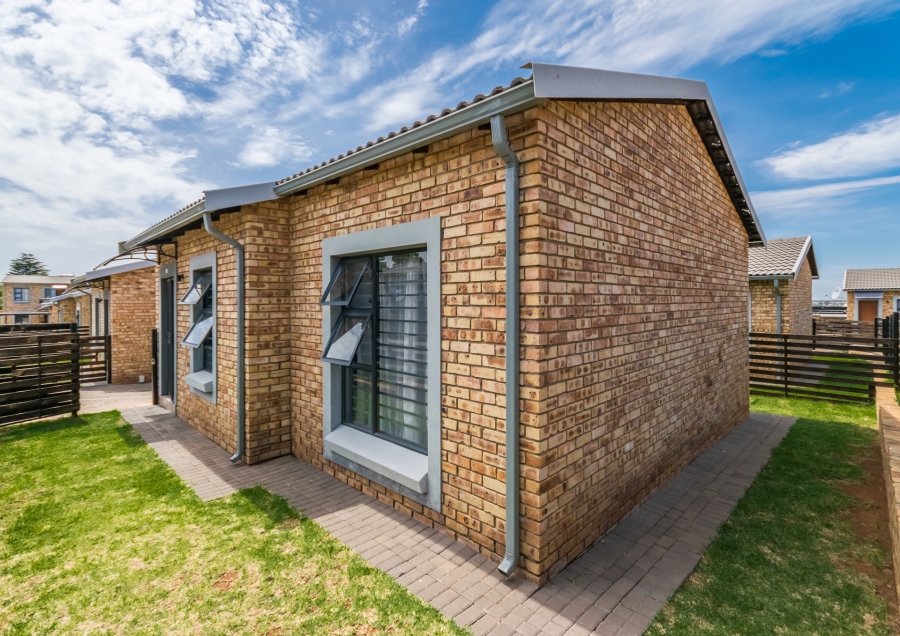 2 Bedroom Property for Sale in Groblerpark Gauteng
