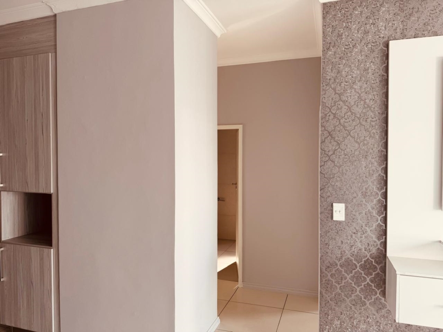 2 Bedroom Property for Sale in Carlswald Gauteng