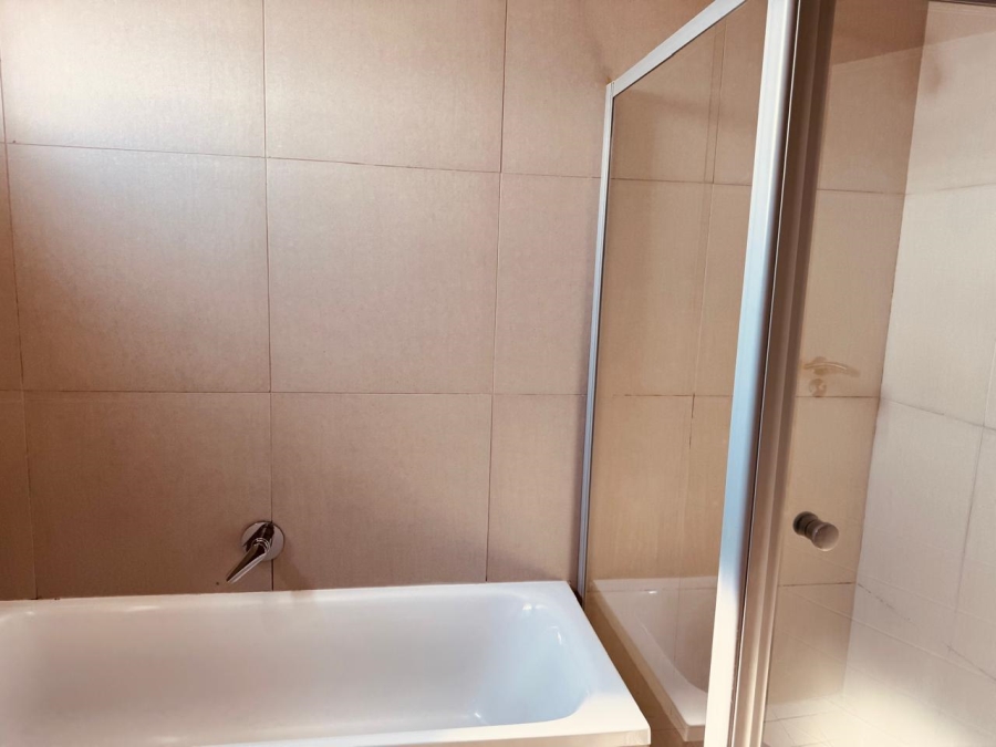 2 Bedroom Property for Sale in Carlswald Gauteng