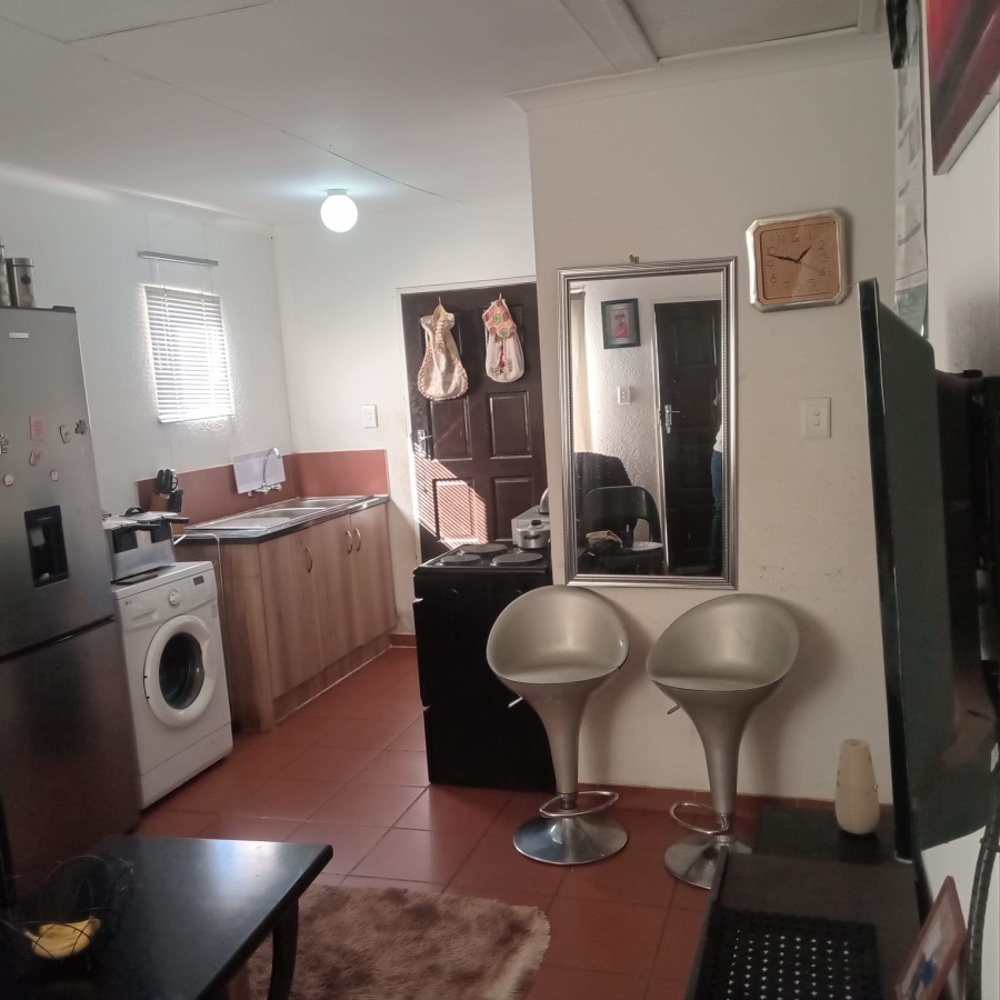 2 Bedroom Property for Sale in Savanna City Gauteng