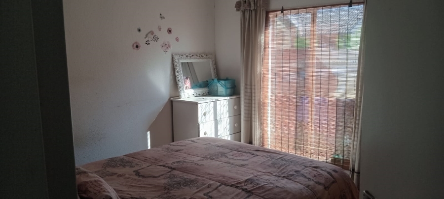 2 Bedroom Property for Sale in Savanna City Gauteng