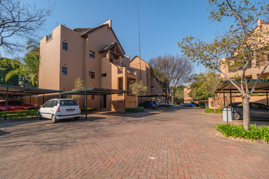 1 Bedroom Property for Sale in Lonehill Gauteng