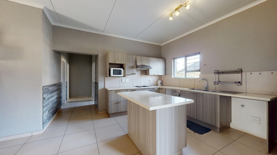 3 Bedroom Property for Sale in Lilianton Gauteng