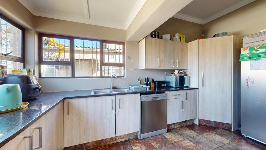 3 Bedroom Property for Sale in Symhurst Gauteng