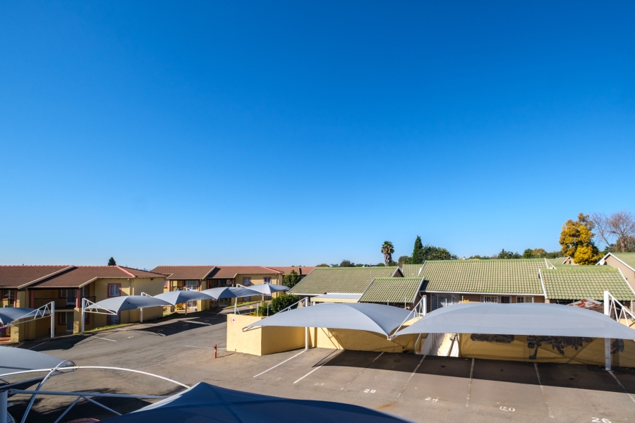 2 Bedroom Property for Sale in Sundowner Gauteng