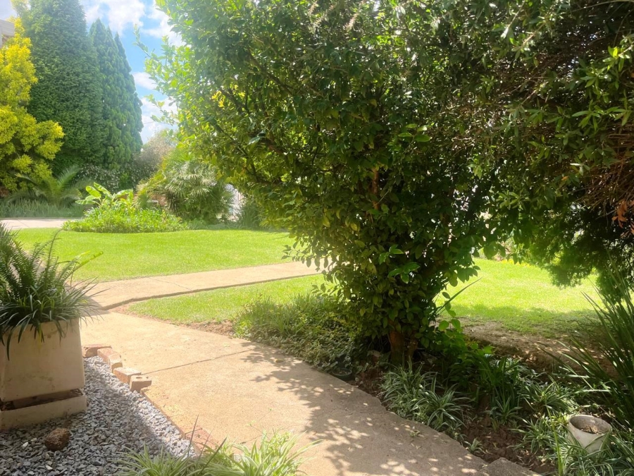4 Bedroom Property for Sale in Sonland Park Gauteng