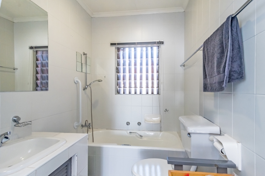 3 Bedroom Property for Sale in Fairland Gauteng