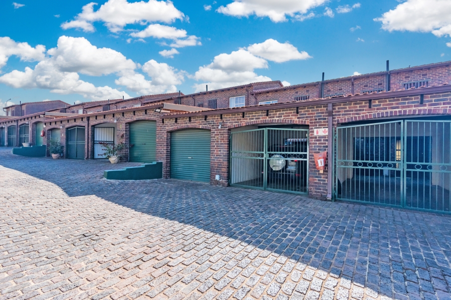 3 Bedroom Property for Sale in Fairland Gauteng