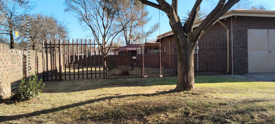 3 Bedroom Property for Sale in Rensburg Gauteng
