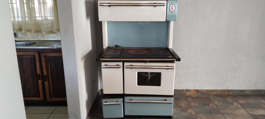 3 Bedroom Property for Sale in Rensburg Gauteng