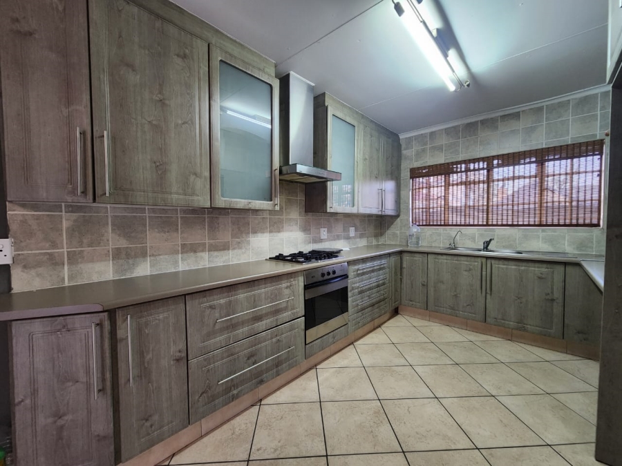 3 Bedroom Property for Sale in Three Rivers Gauteng