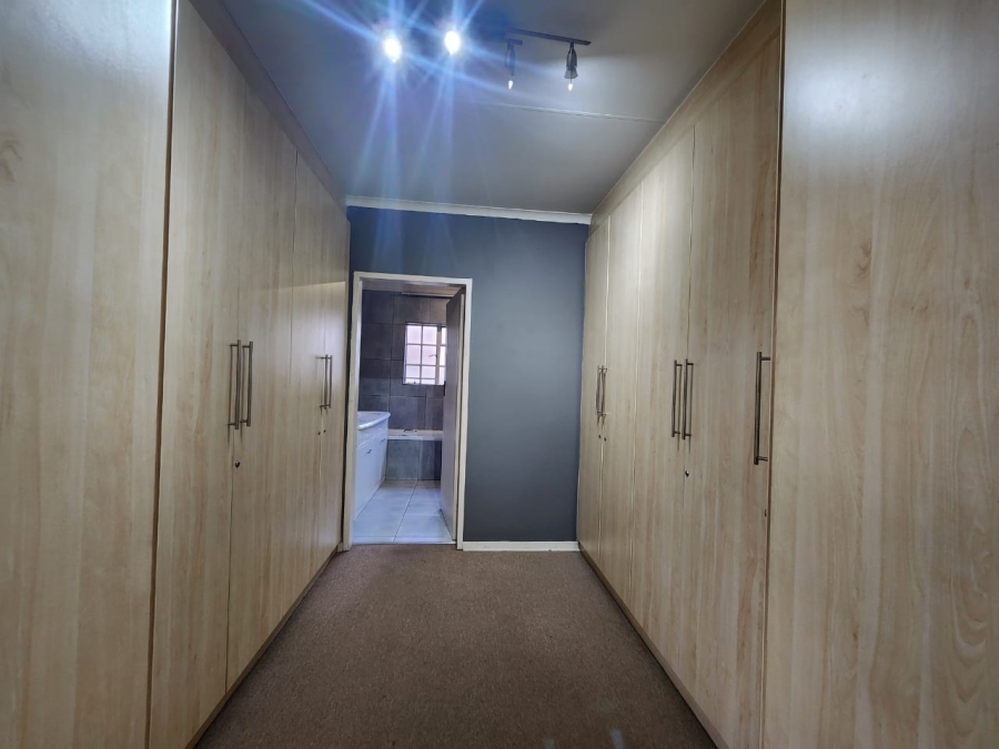 3 Bedroom Property for Sale in Three Rivers Gauteng