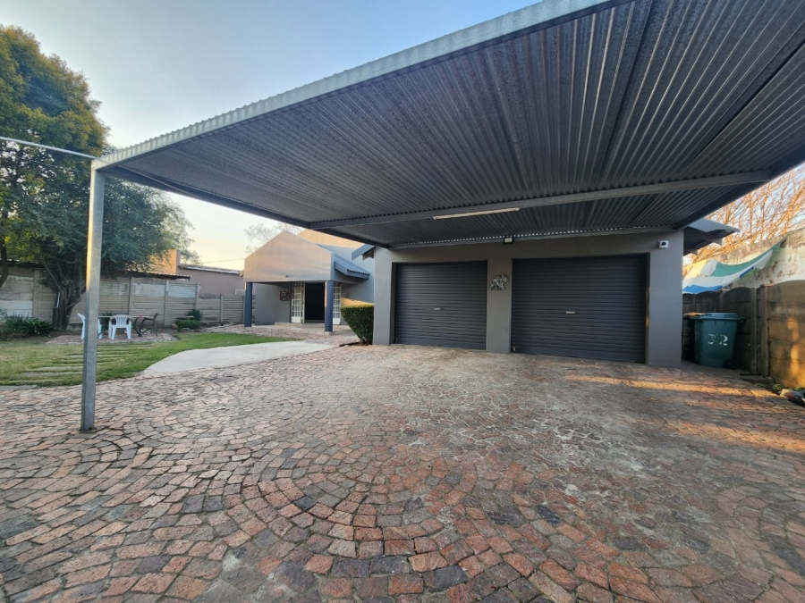 3 Bedroom Property for Sale in Three Rivers Gauteng