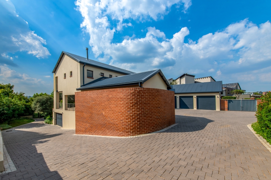 4 Bedroom Property for Sale in Waterfall Country Estate Gauteng
