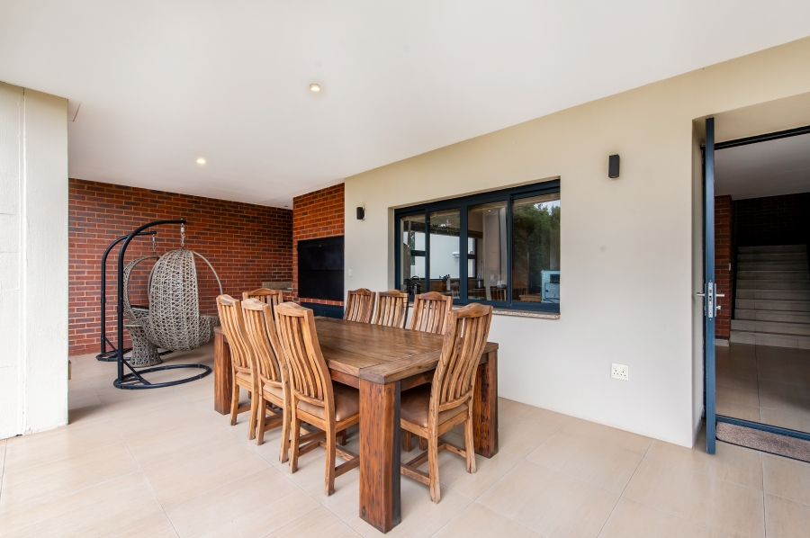 4 Bedroom Property for Sale in Waterfall Country Estate Gauteng