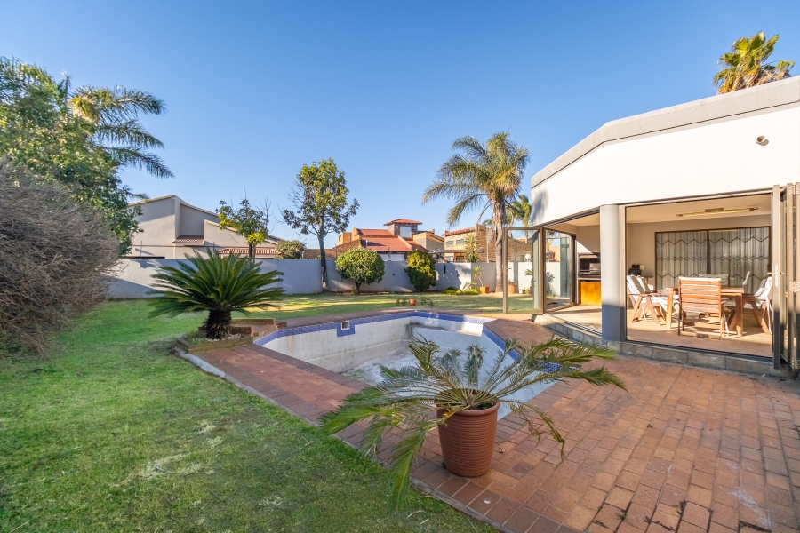 4 Bedroom Property for Sale in Noordkruin Gauteng