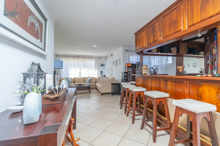 4 Bedroom Property for Sale in Noordkruin Gauteng