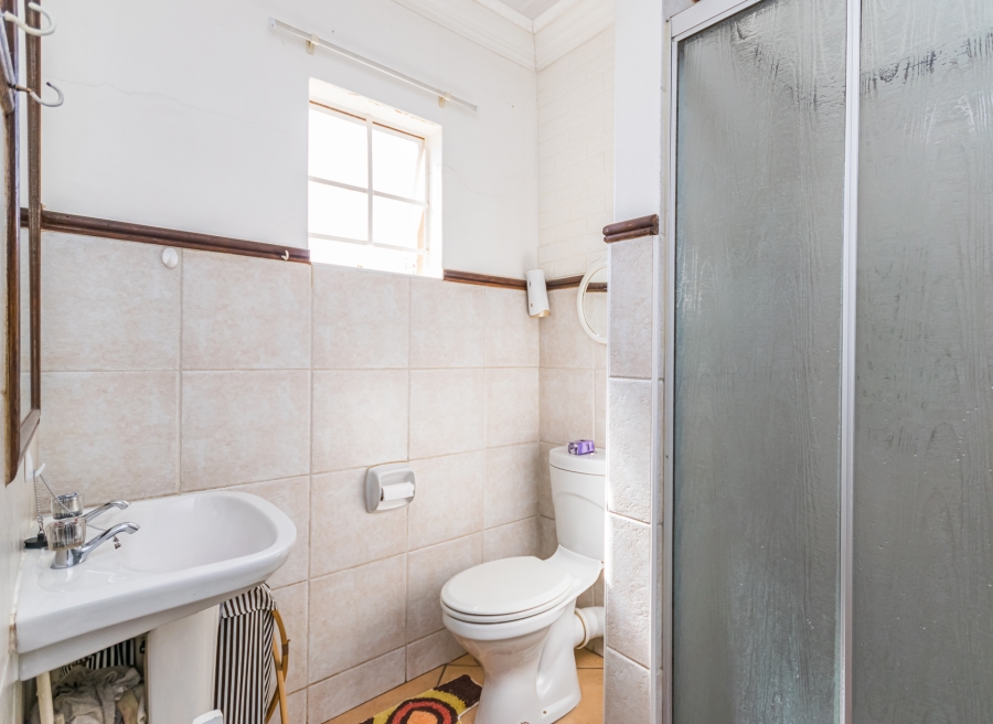 2 Bedroom Property for Sale in Die Hoewes Gauteng