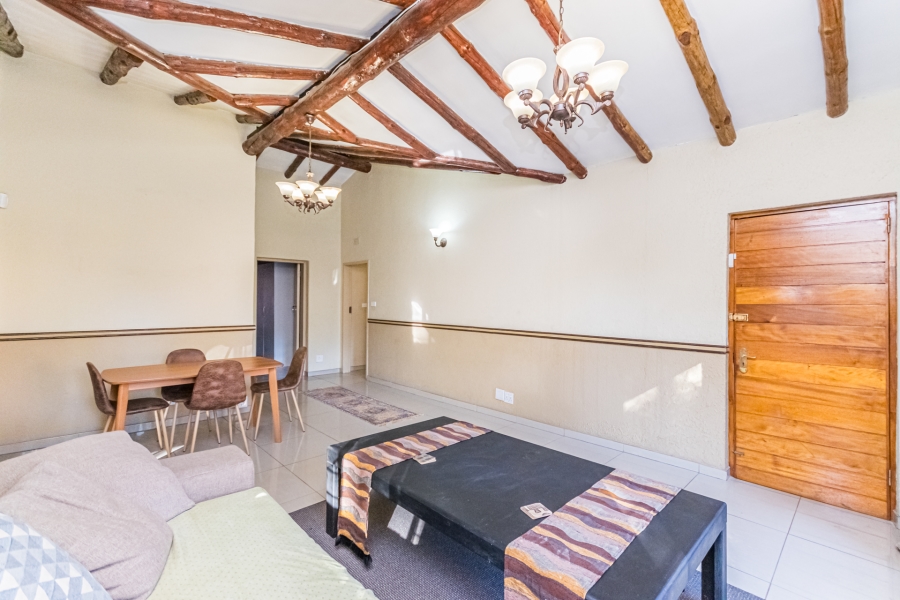 5 Bedroom Property for Sale in Doringkloof Gauteng