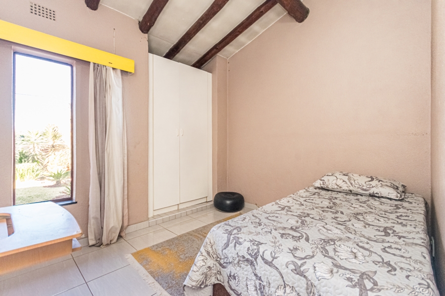 5 Bedroom Property for Sale in Doringkloof Gauteng
