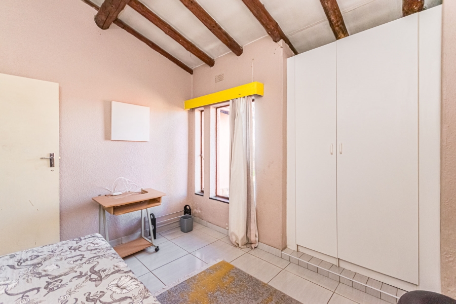 5 Bedroom Property for Sale in Doringkloof Gauteng