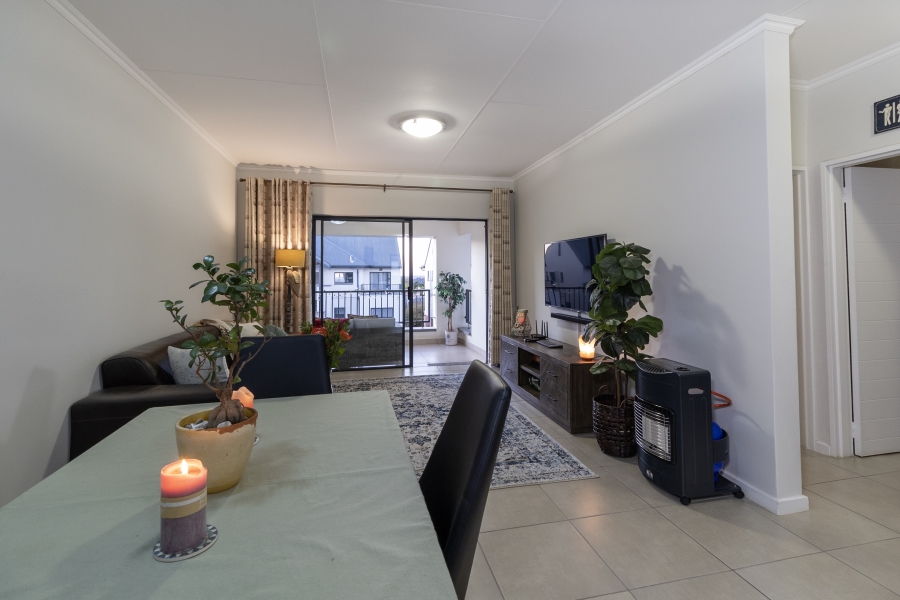 2 Bedroom Property for Sale in Greenstone Crest Gauteng