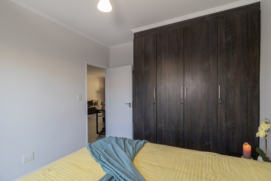 2 Bedroom Property for Sale in Greenstone Crest Gauteng
