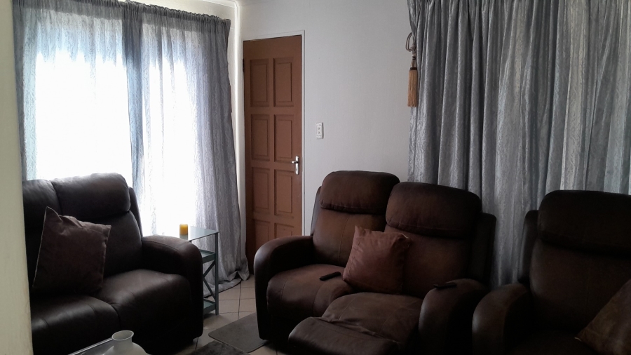 3 Bedroom Property for Sale in Bedworth Park Gauteng