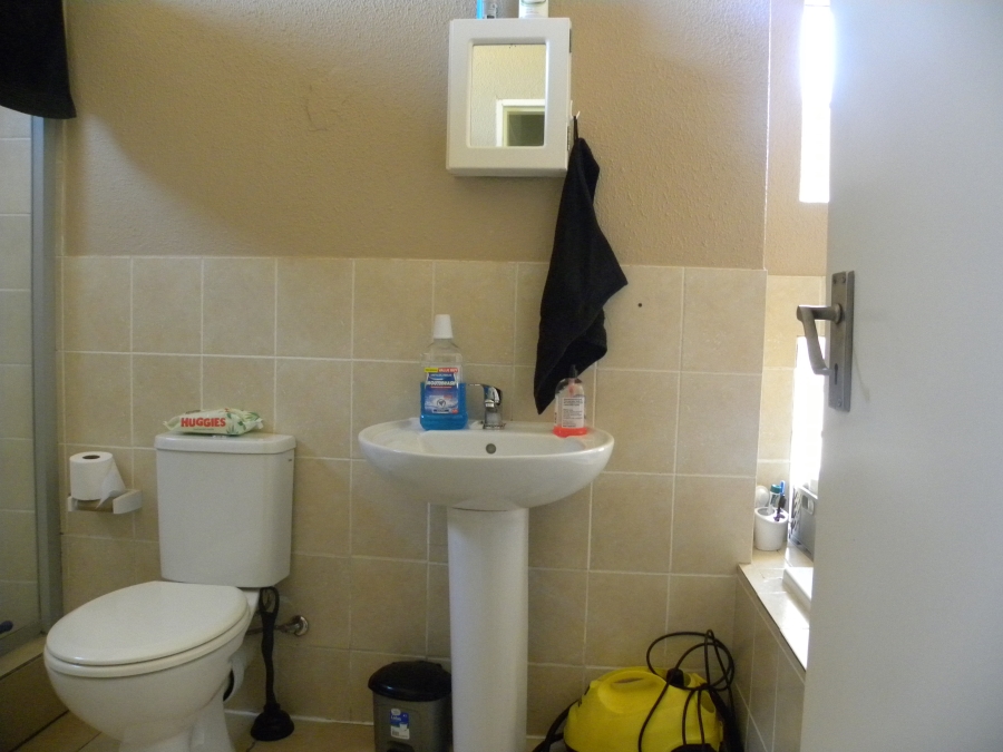 2 Bedroom Property for Sale in Laser Park Gauteng