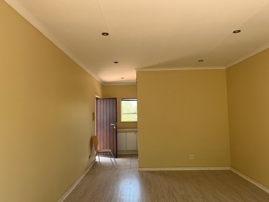 To Let 1 Bedroom Property for Rent in Rivonia Gauteng