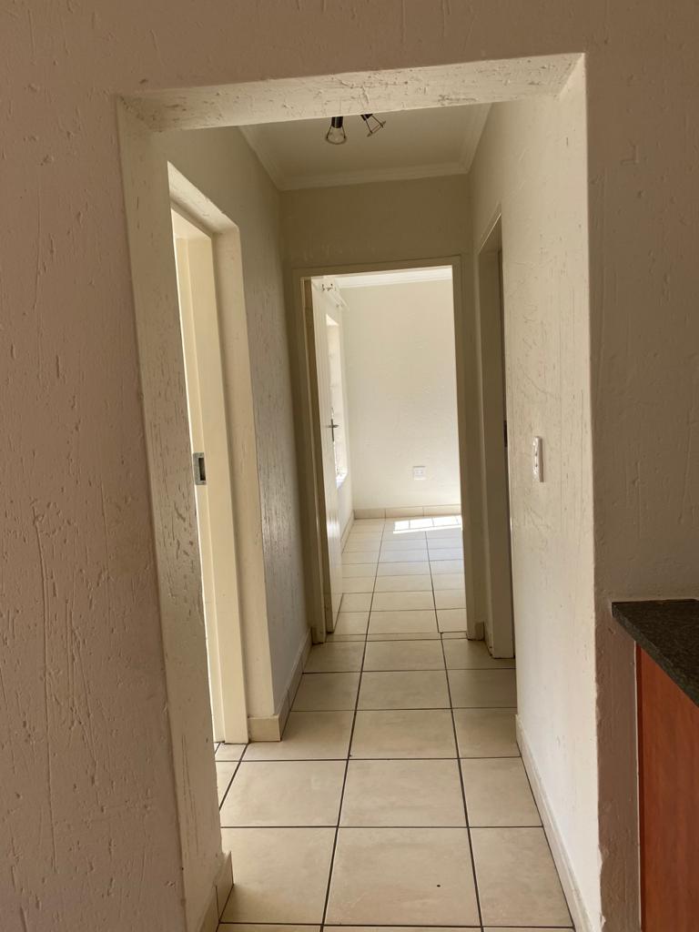 To Let 2 Bedroom Property for Rent in Noordwyk Gauteng