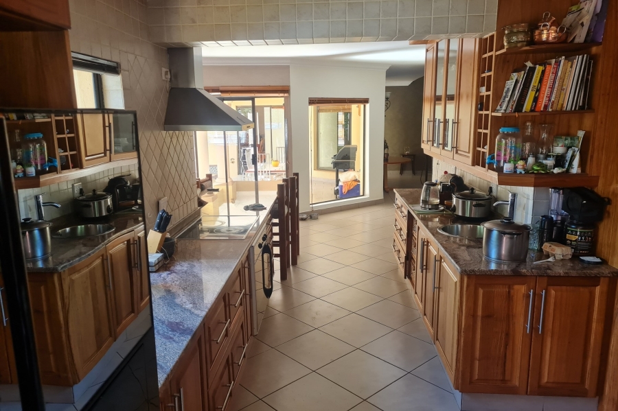 4 Bedroom Property for Sale in Ruimsig Gauteng