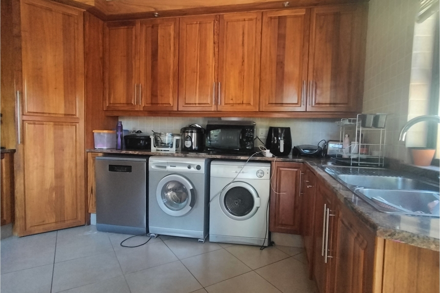 4 Bedroom Property for Sale in Ruimsig Gauteng
