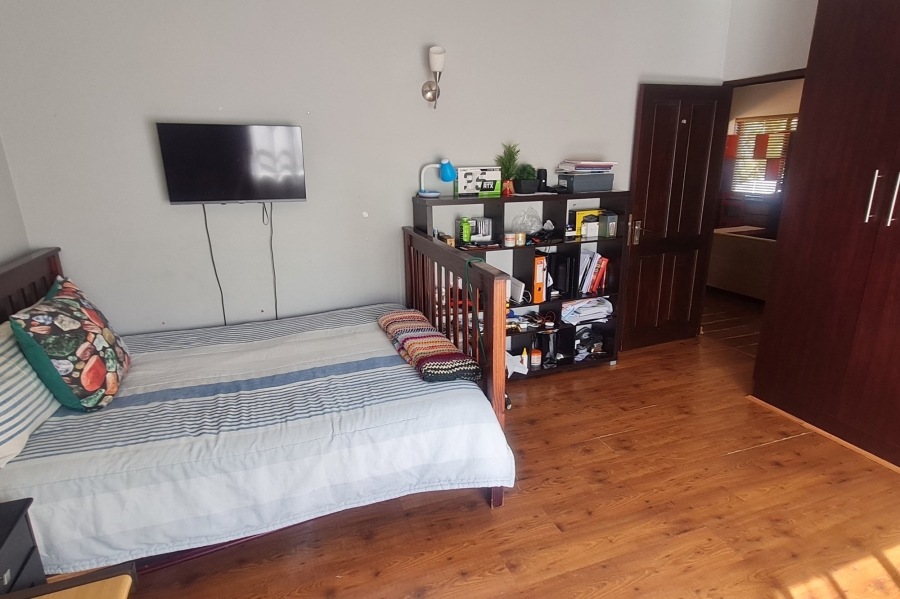 4 Bedroom Property for Sale in Ruimsig Gauteng