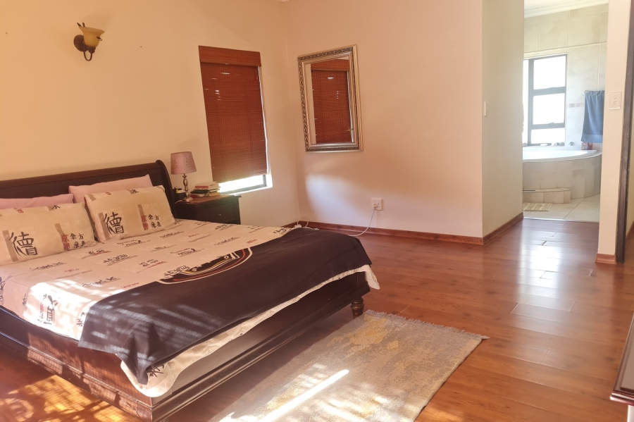 4 Bedroom Property for Sale in Ruimsig Gauteng